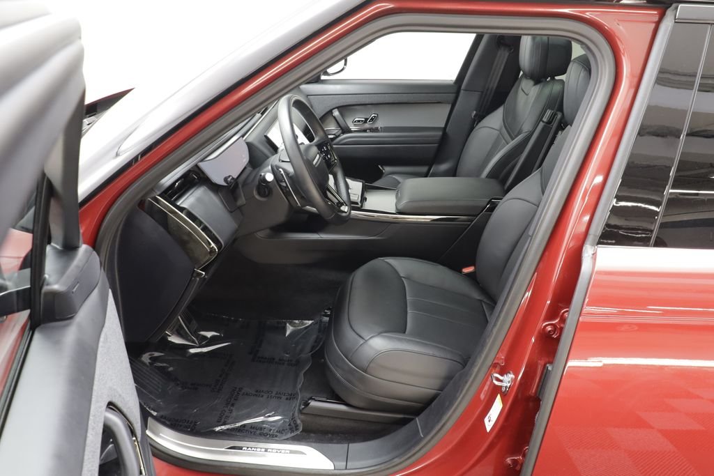 Used 2025 Red Land Rover Dynamic SE image 6