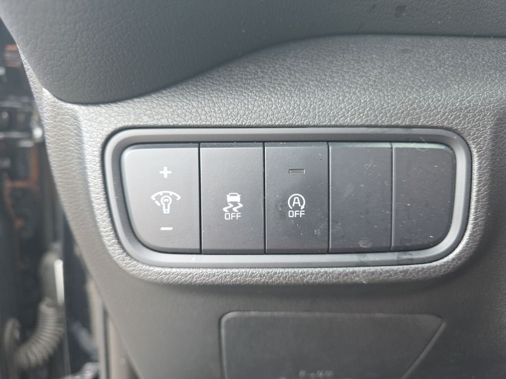 Used 2024 Black Kia LX image 14