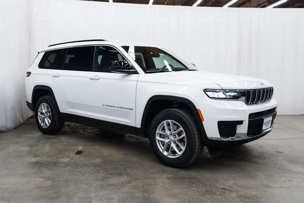 2026 Jeep Grand Cherokee L Laredo X 4x4's photo