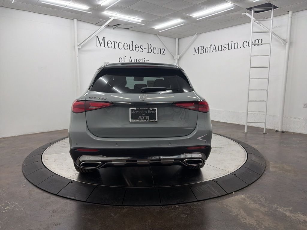 Used 2026 White Mercedes-Benz GLC 300 image 6
