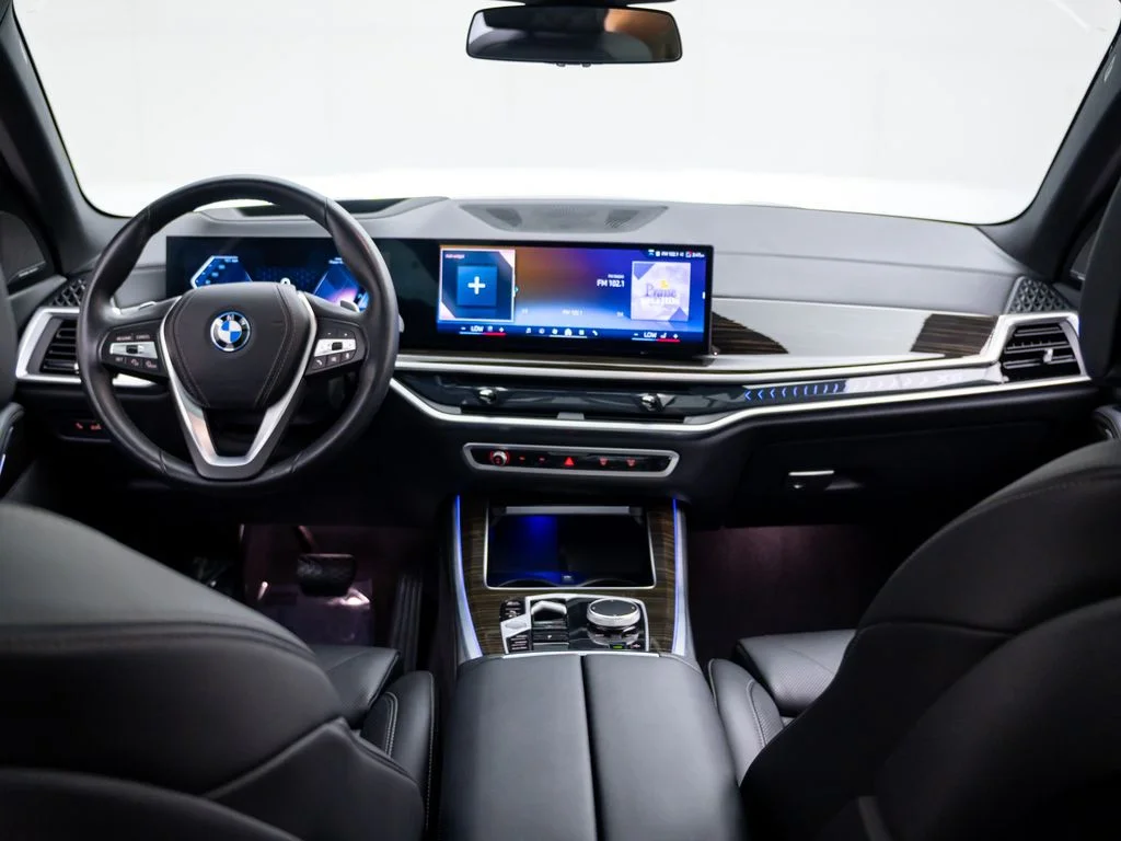 Used 2024 Black BMW xDrive50e image 11