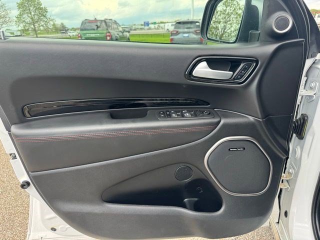 Used 2023 White Knuckle Clearcoat Dodge Citadel image 9