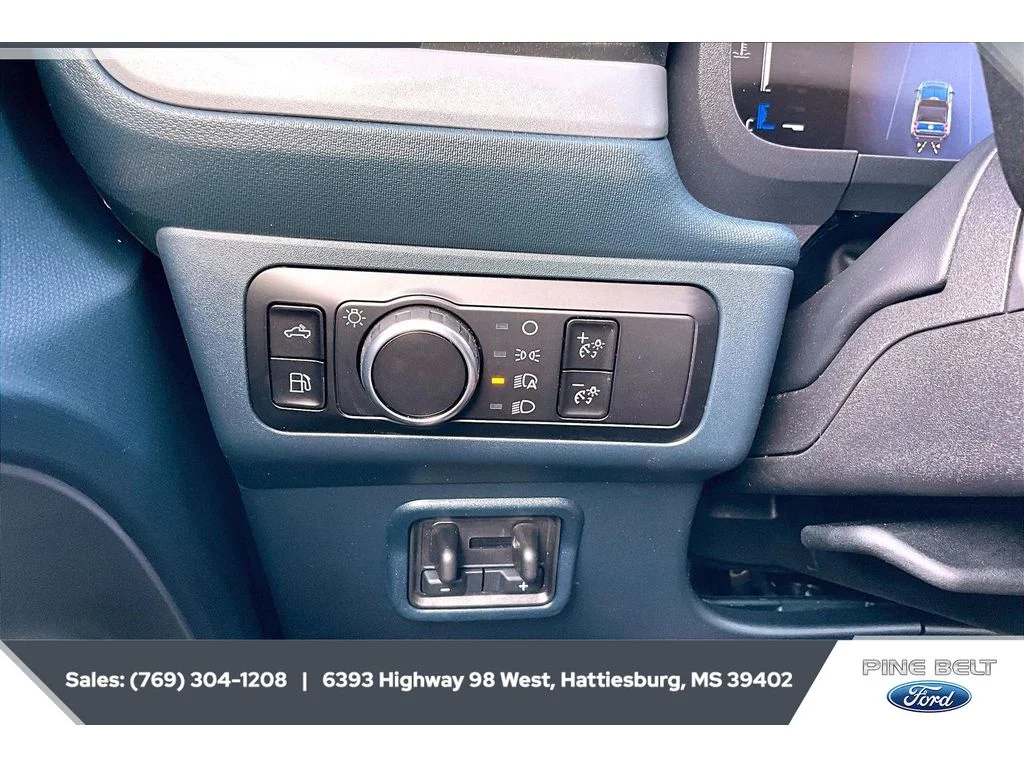 New 2026 Oxford White Ford XL image 23