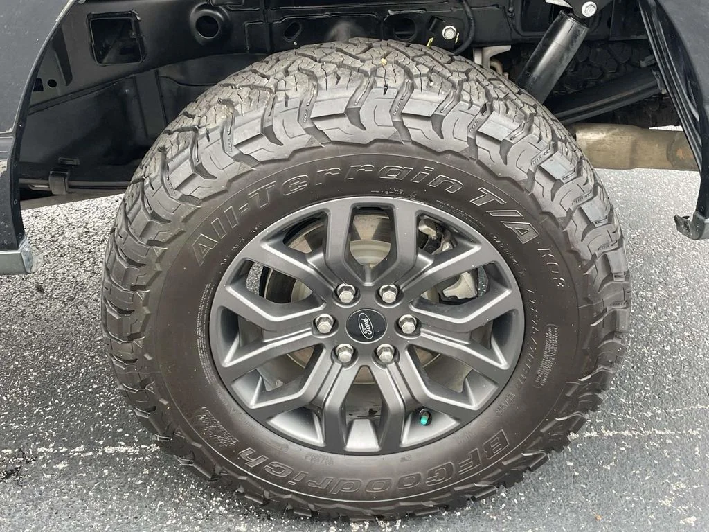 Used 2021 Black Ford Tremor image 7