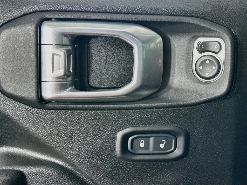 Used 2021 Gray Jeep Unlimited Willys image 21