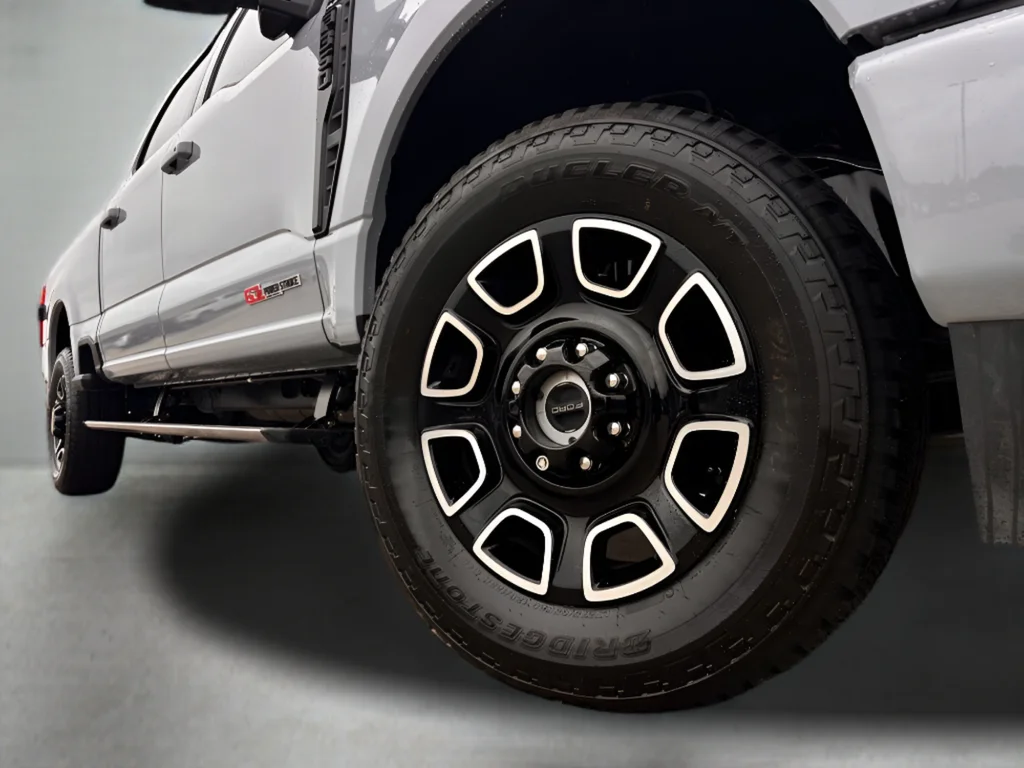 Used 2026 Gray Ford Platinum image 33
