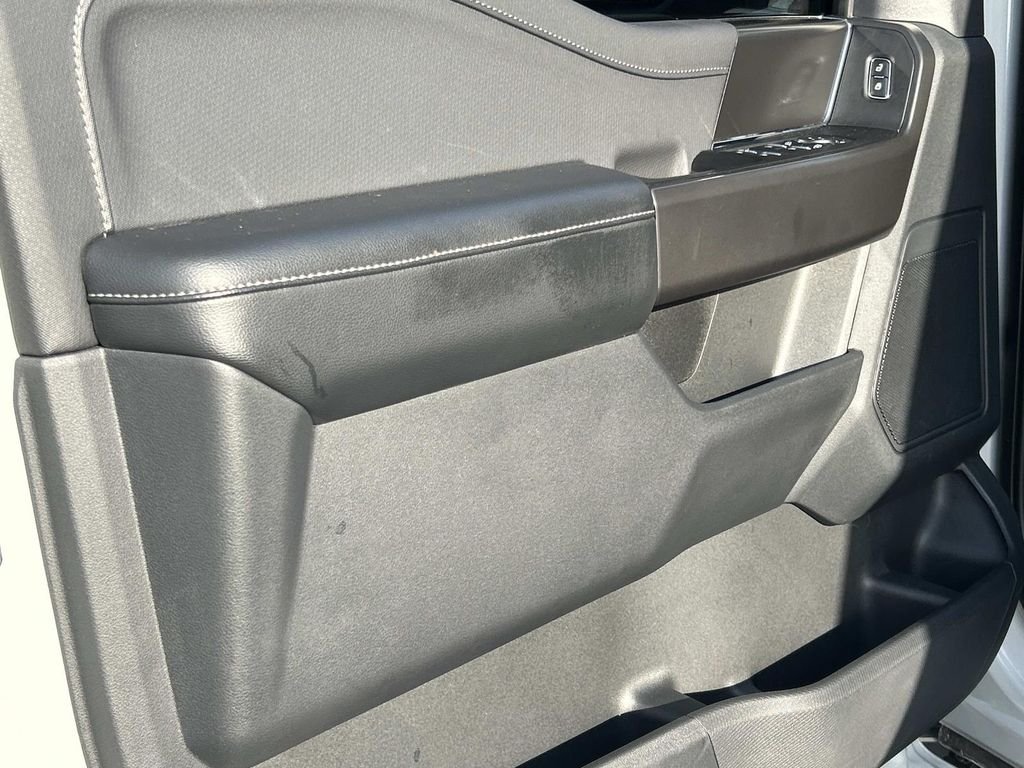 Certified Used 2024 Avalanche Ford XLT image 26