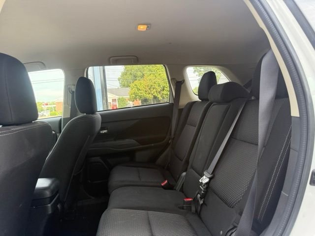 Used 2017 White Mitsubishi SEL image 14