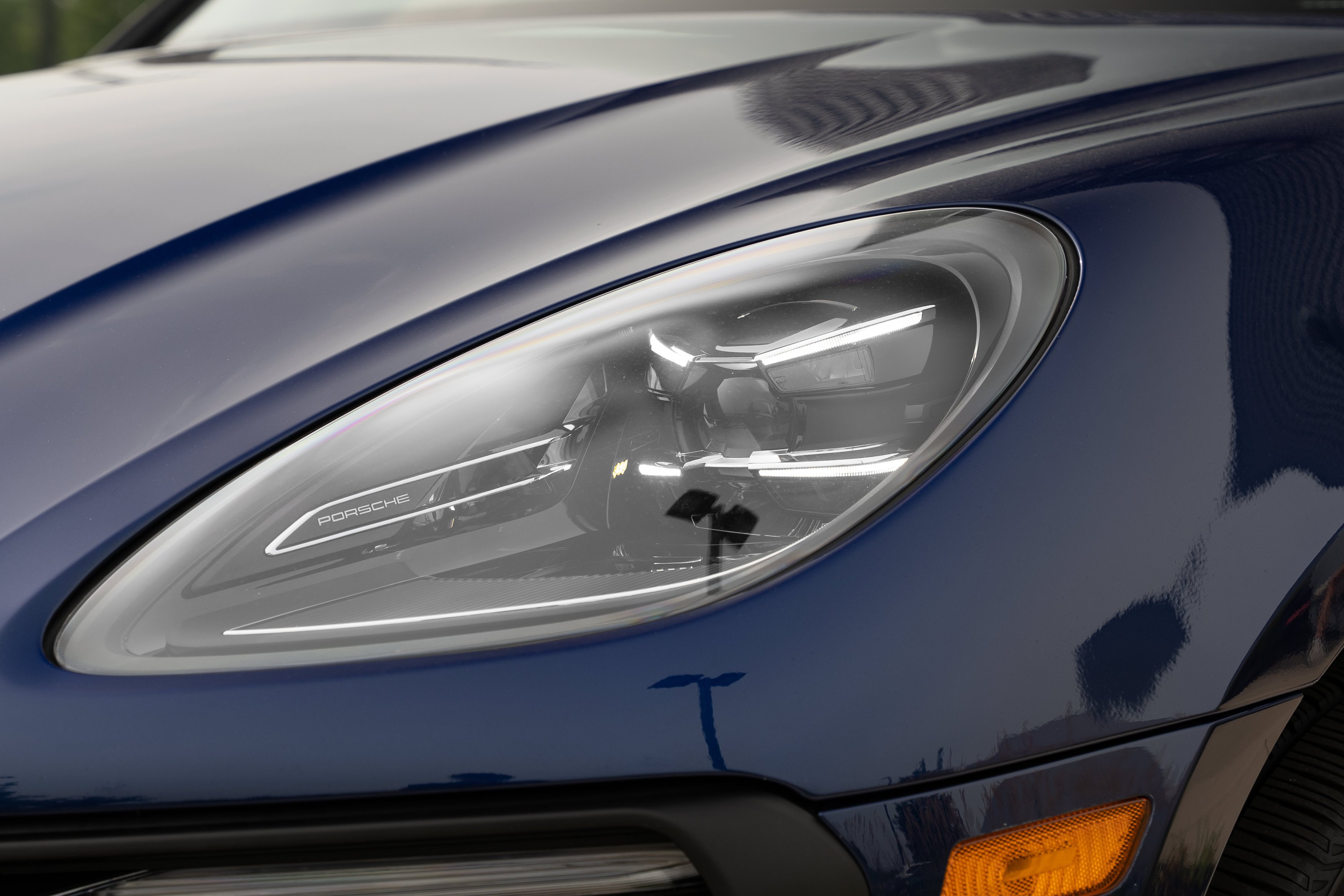 Used 2022 Night Blue Metallic Porsche S image 34