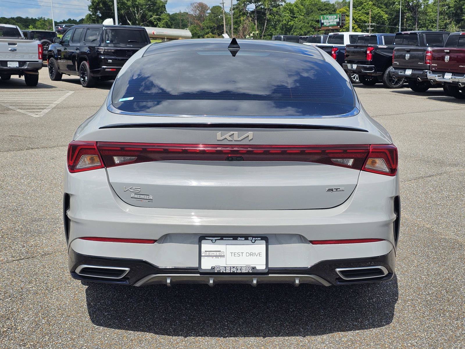 Used 2023 Wolf Gray Kia GT-Line image 11
