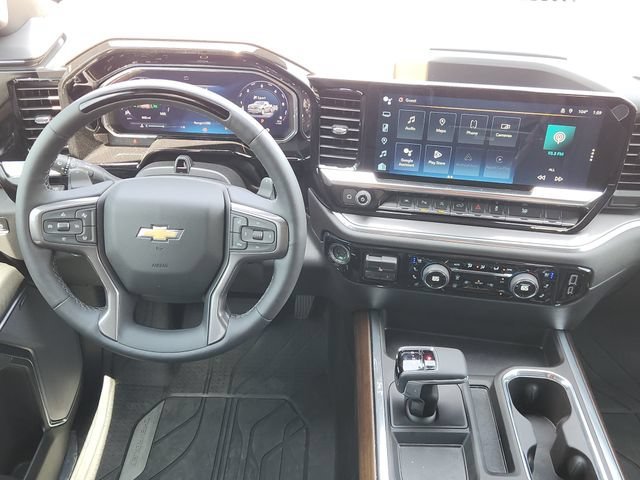 New 2026 Polar White Tricoat Chevrolet High Country image 28