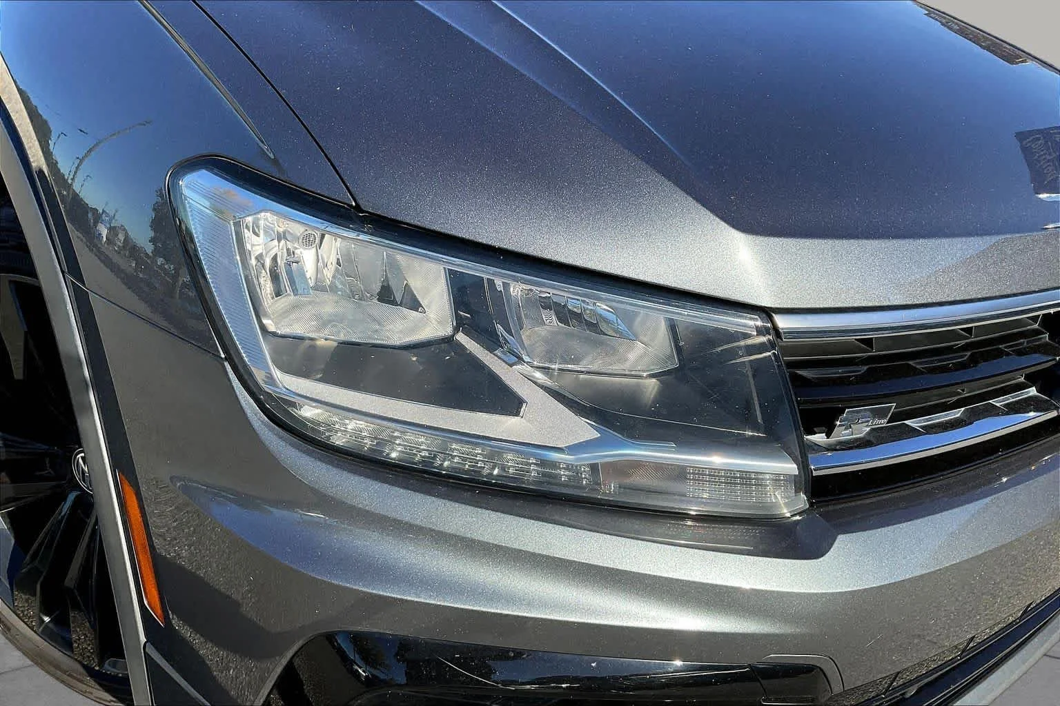 Used 2021 Platinum Gray Metallic Volkswagen SE R-Line Black image 28
