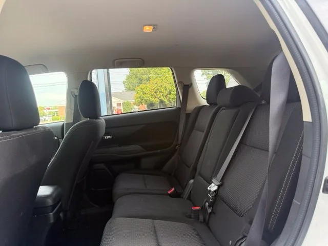 Used 2017 White Mitsubishi SEL image 14