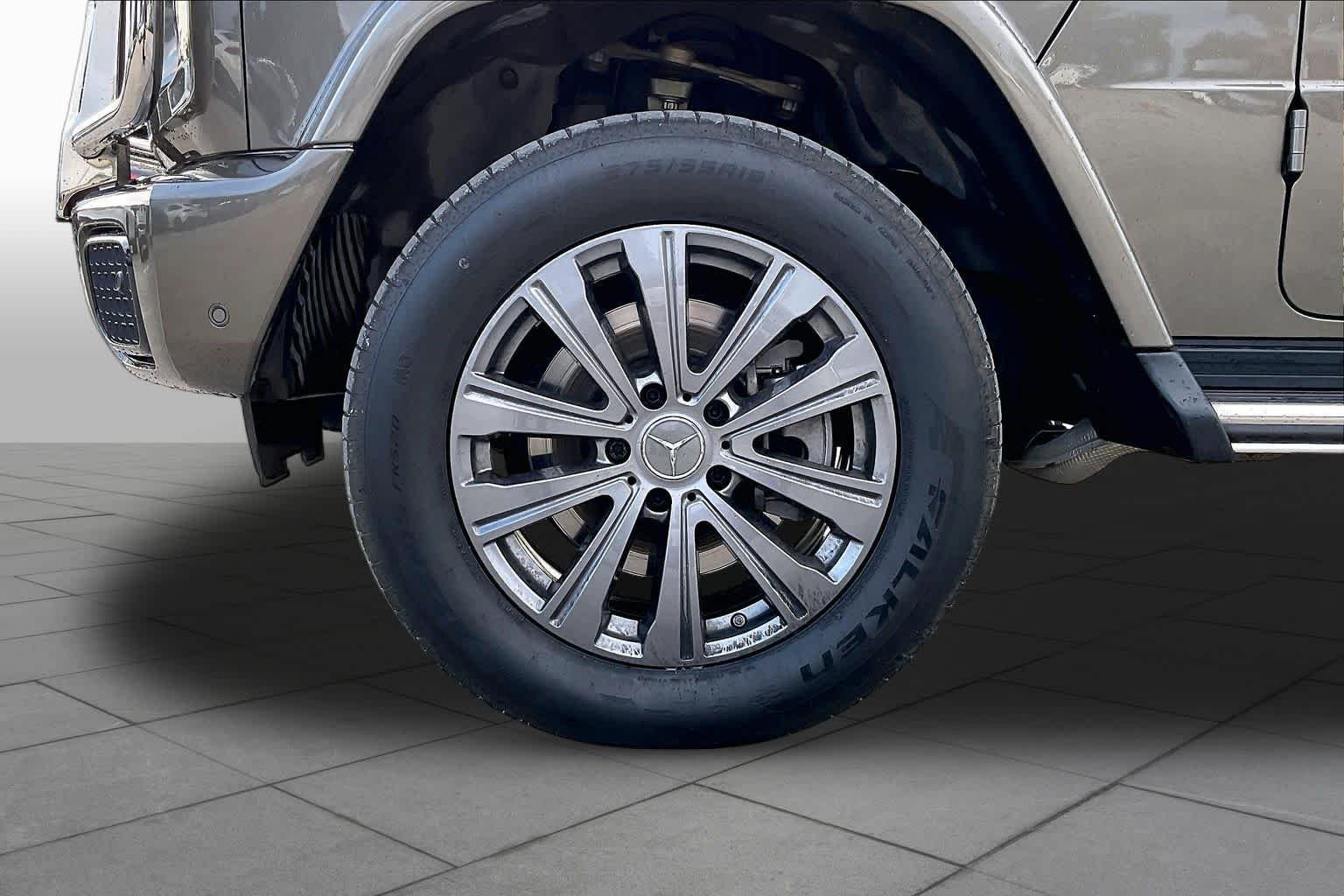 Used 2026 Indium Grey Mercedes-Benz G 550 image 11