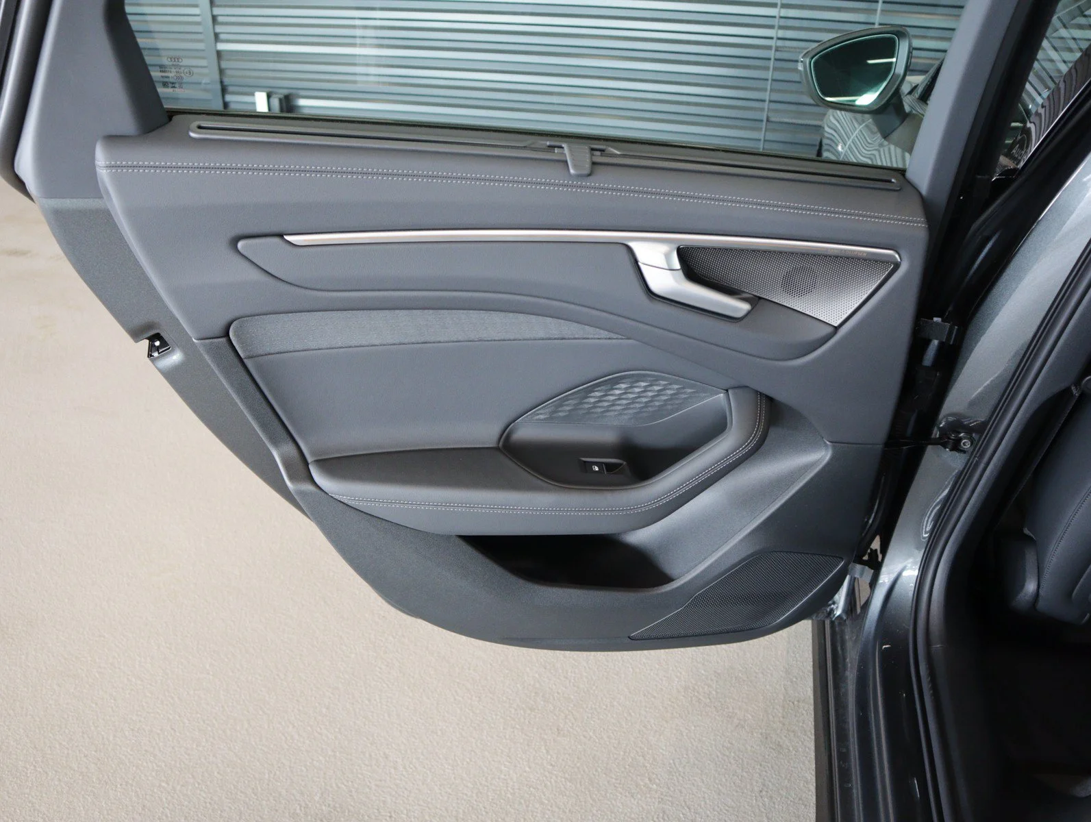 New 2026 Daytona Gray Pearl Effect Audi Premium Plus image 27