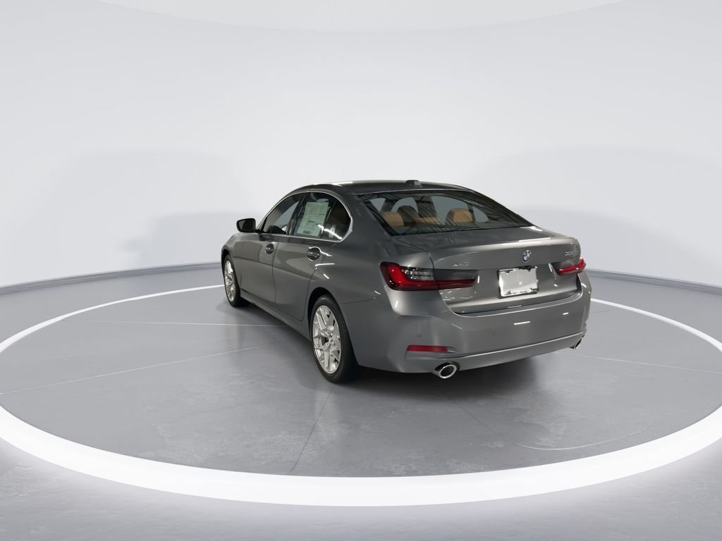 2025 BMW 3 Series 330i - Photo 6