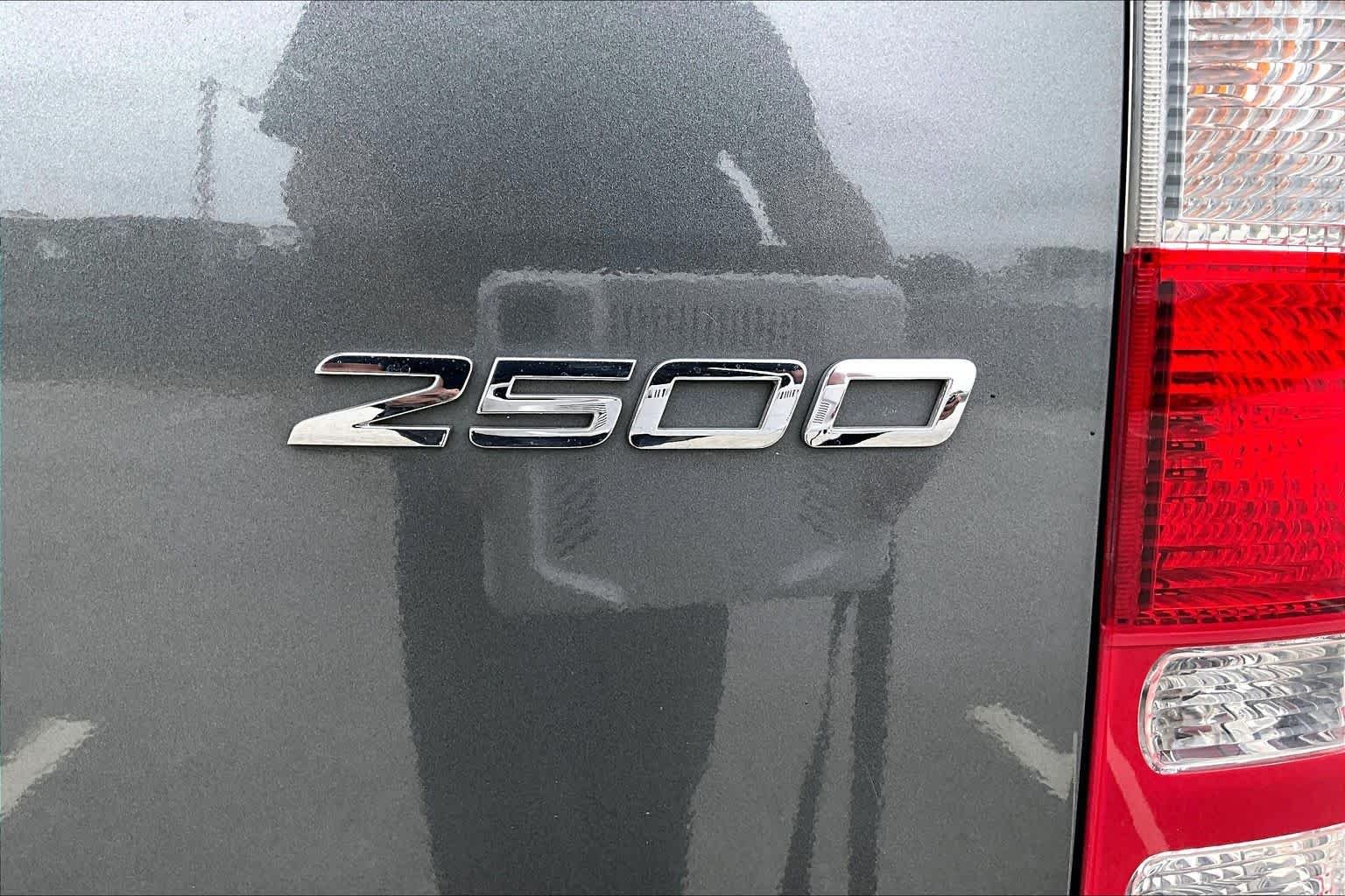 Used 2018 Graphite Gray Metallic Mercedes-Benz  image 33
