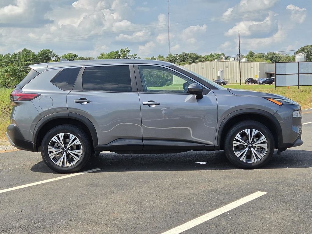 Used 2023 Gun Metallic Nissan SV image 9