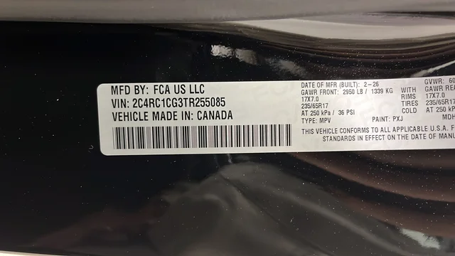 New 2026 Diamond Black Crystal Pearl-Coat Exterior Paint Chrysler LX image 28