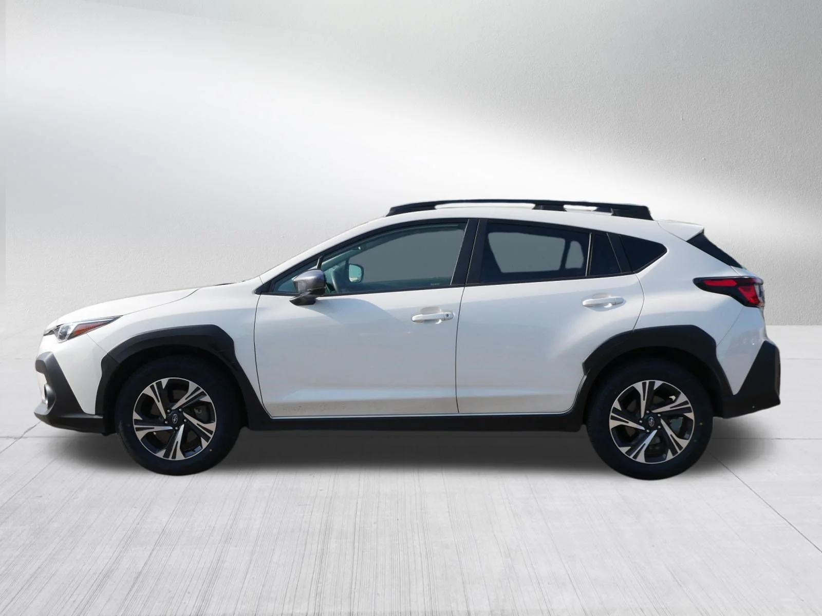 Used 2024 Crystal White Pearl Subaru Premium image 4