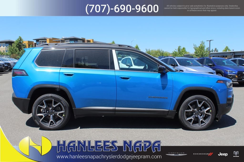 New 2026 Hydro Blue Pearl-Coat Exterior Paint Jeep Overland image 6