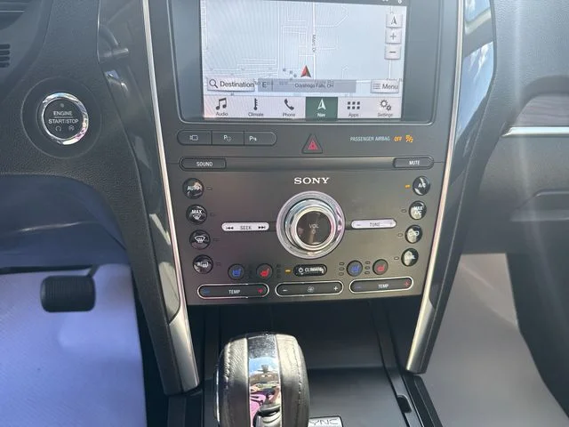 Used 2019 Blue Metallic Ford Limited image 19