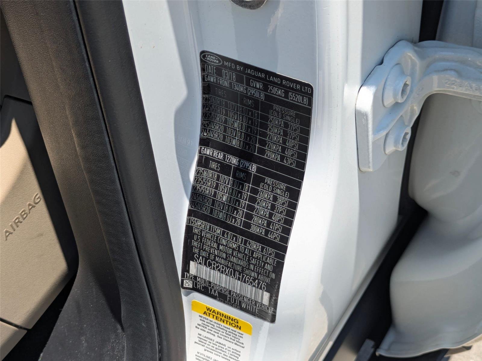 Used 2018 WHITE LAND ROVER HSE image 35