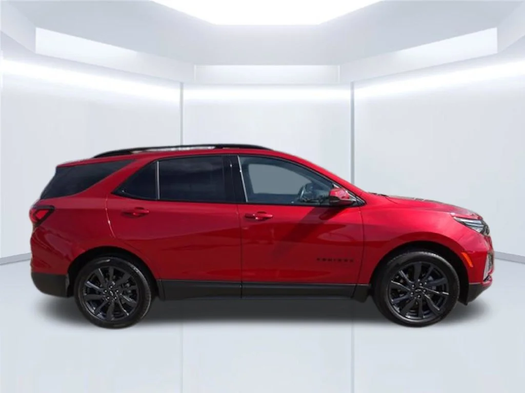 Used 2022 Cherry Red Tintcoat Chevrolet RS image 5