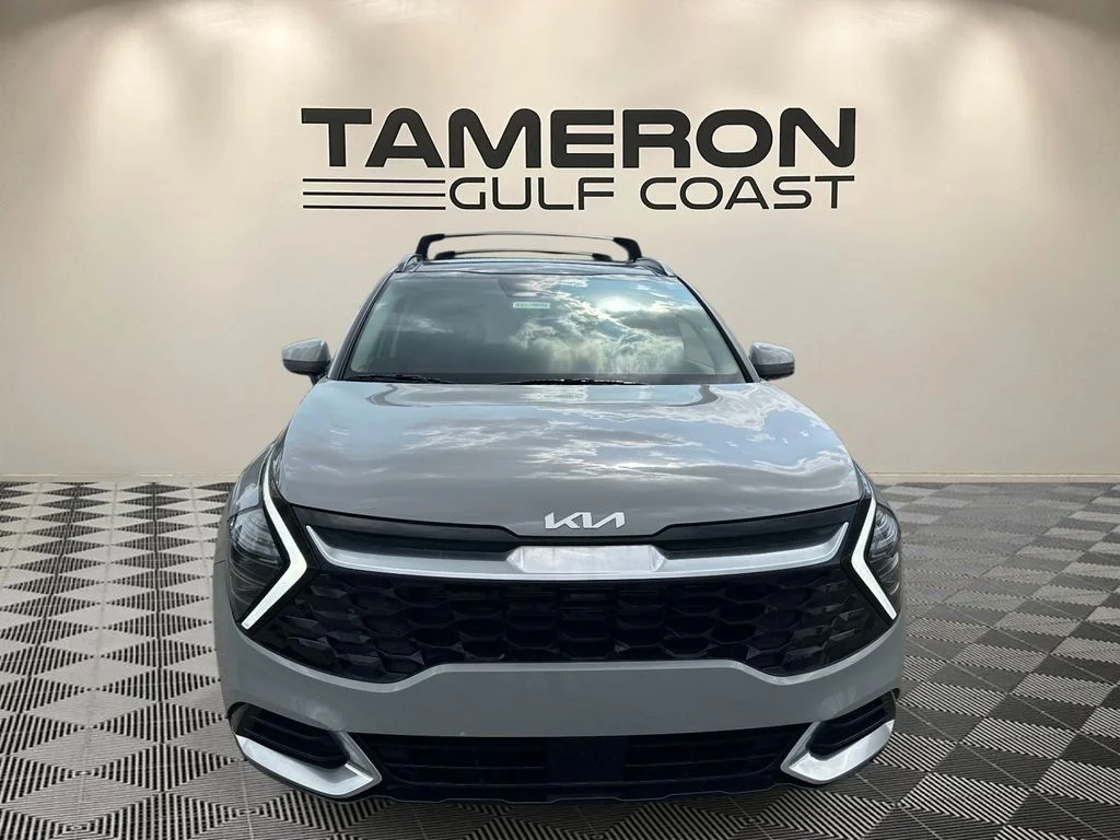 New 2025 Wolf Gray Kia SX image 2