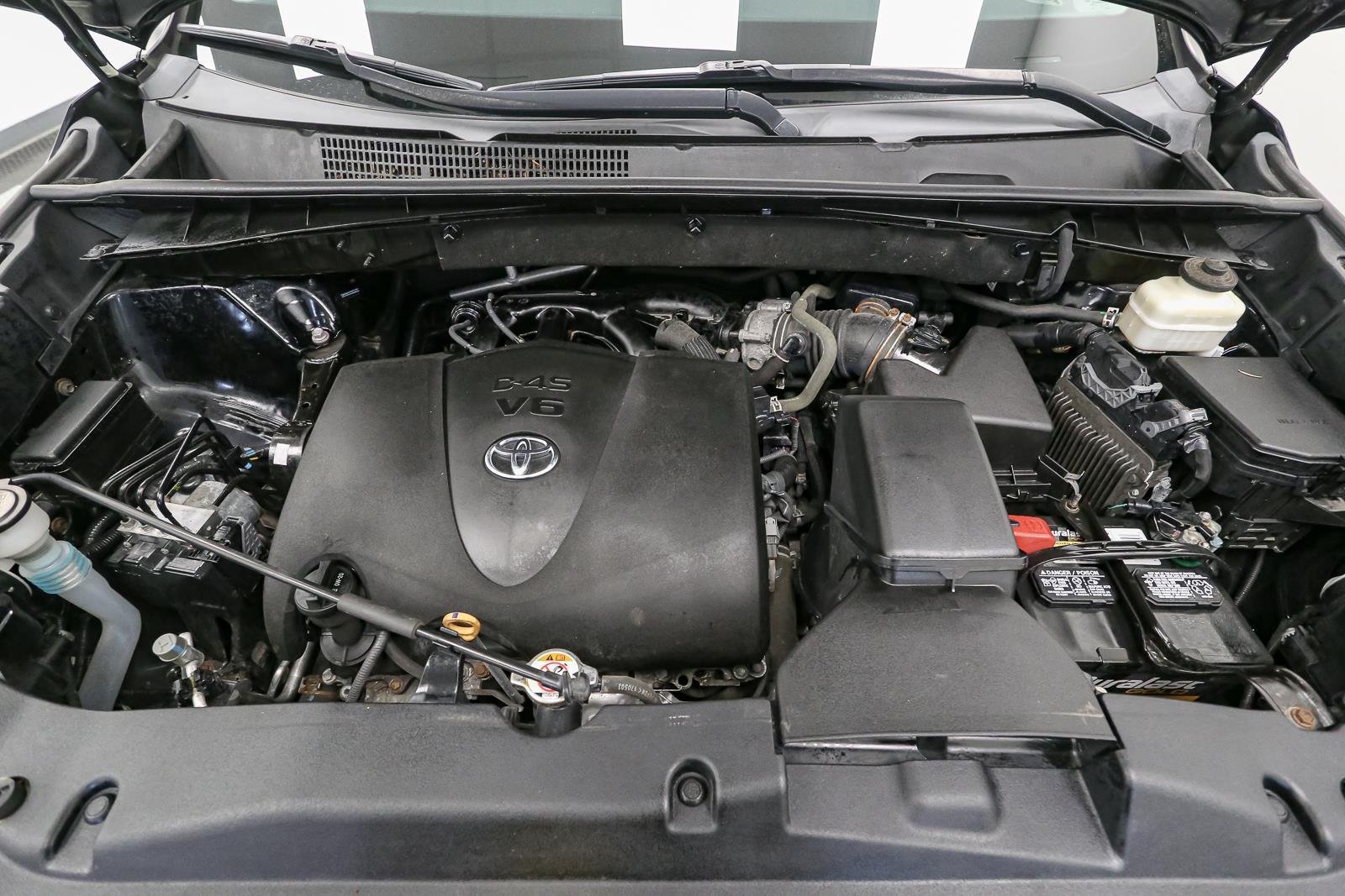 Used 2017 Midnight Black Metallic TOYOTA  image 14