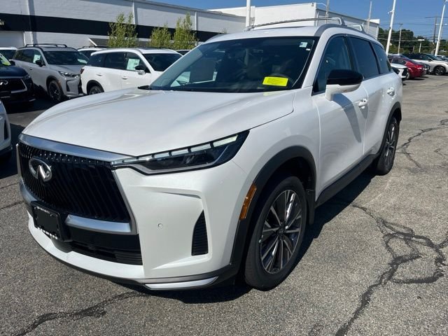 New 2027 White INFINITI Luxe AWD image 7