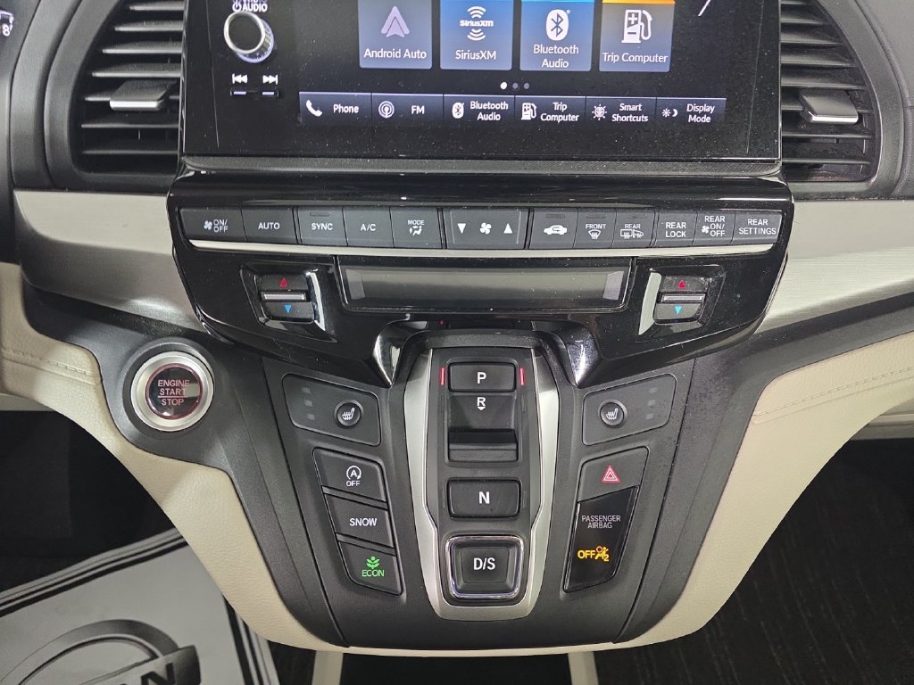 Used 2025  Honda EX-L image 17