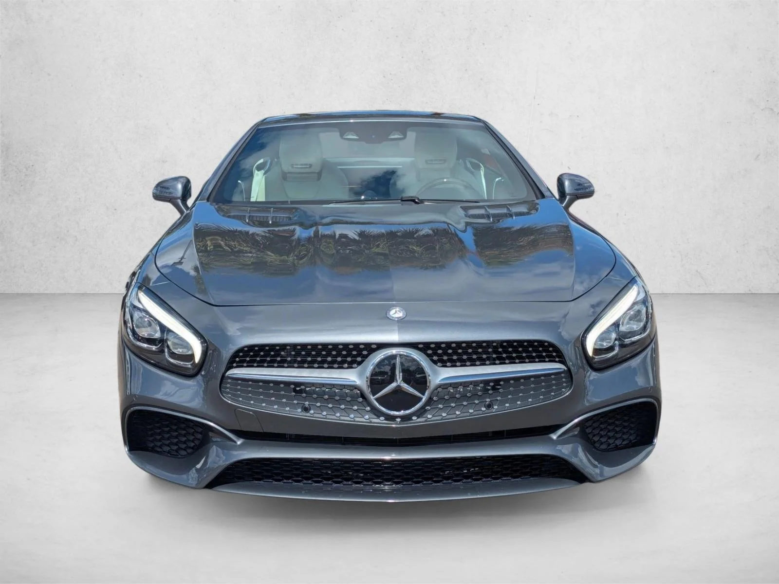 Used 2017 Selenite Grey Metallic Mercedes-Benz SL 450 image 2
