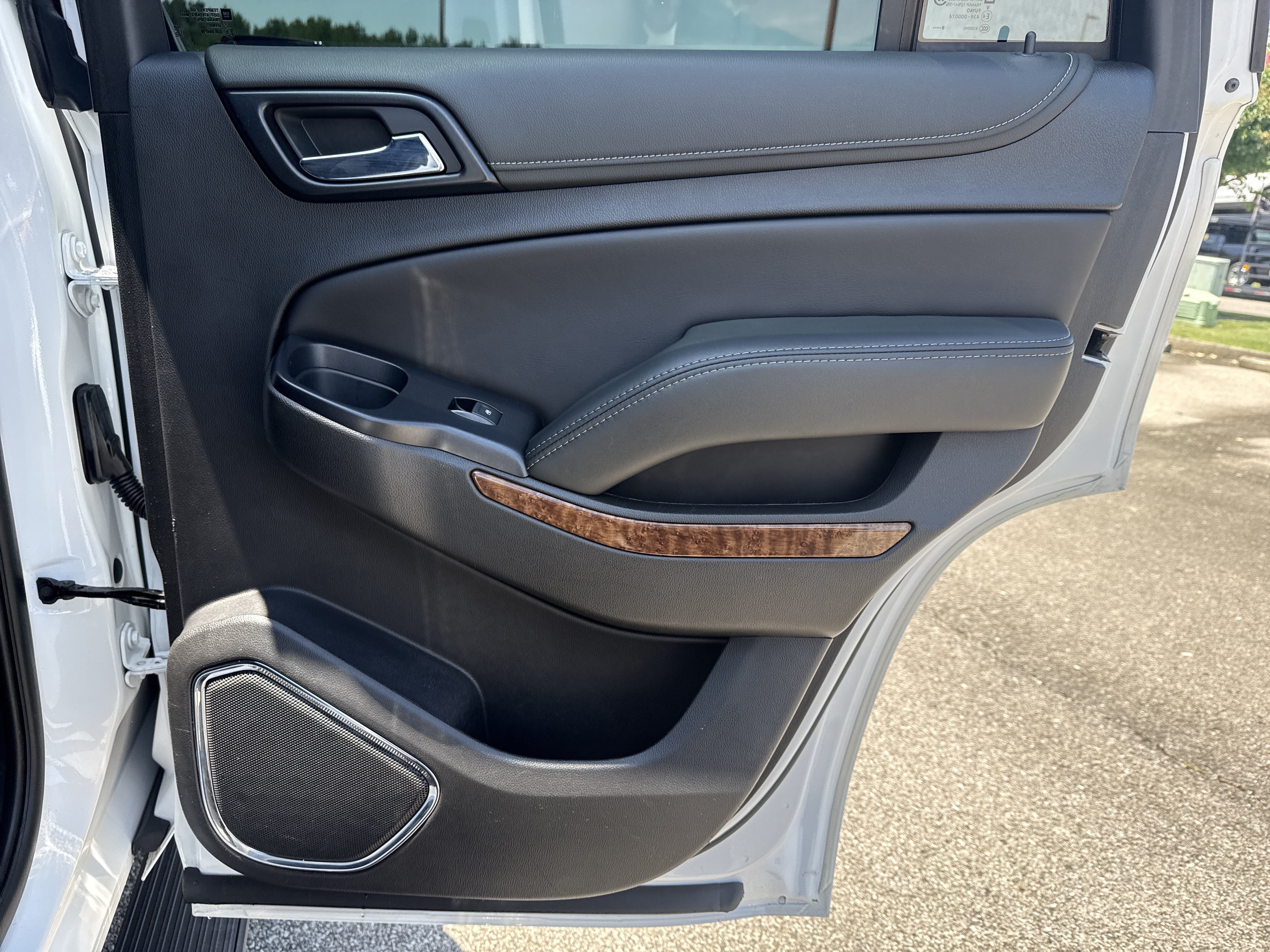 Used 2019 Summit White Chevrolet Premier image 16