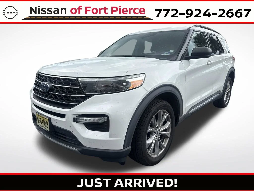 Used 2020 White Metallic Ford XLT image 1