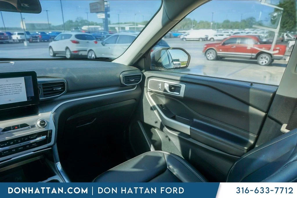 2022 Ford Explorer XLT - Photo 16