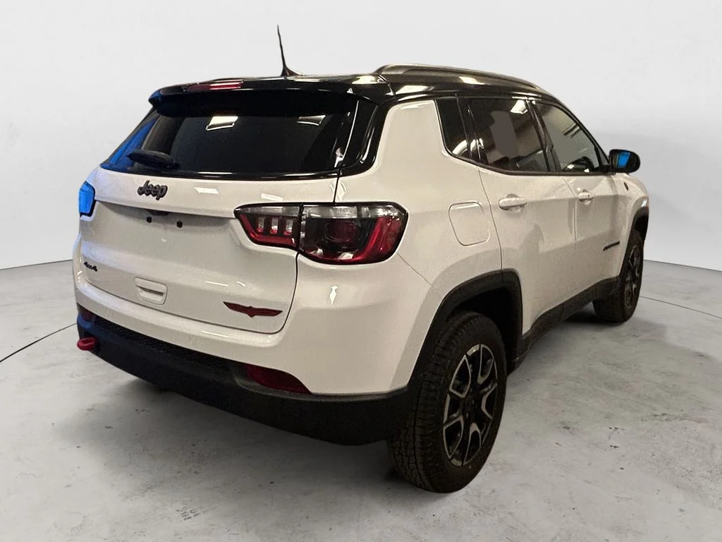 Used 2025 Bright White Jeep Trailhawk image 5