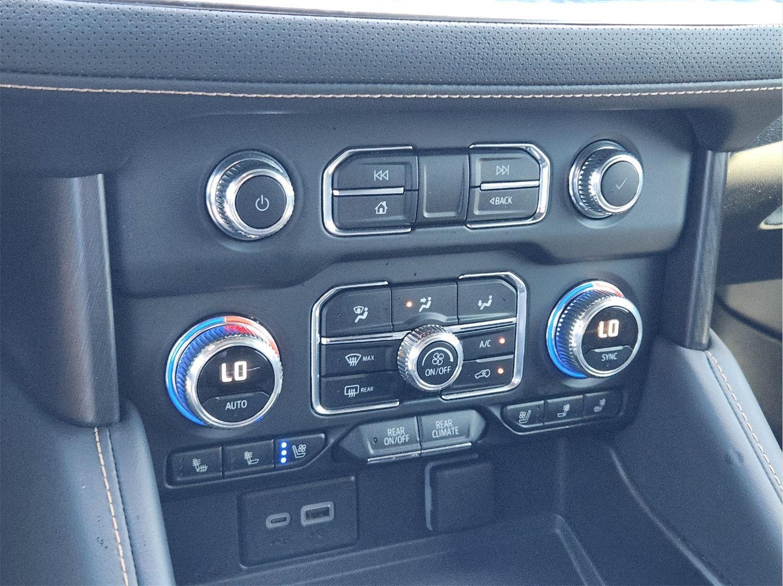 Used 2024 Summit White GMC AT4 image 18