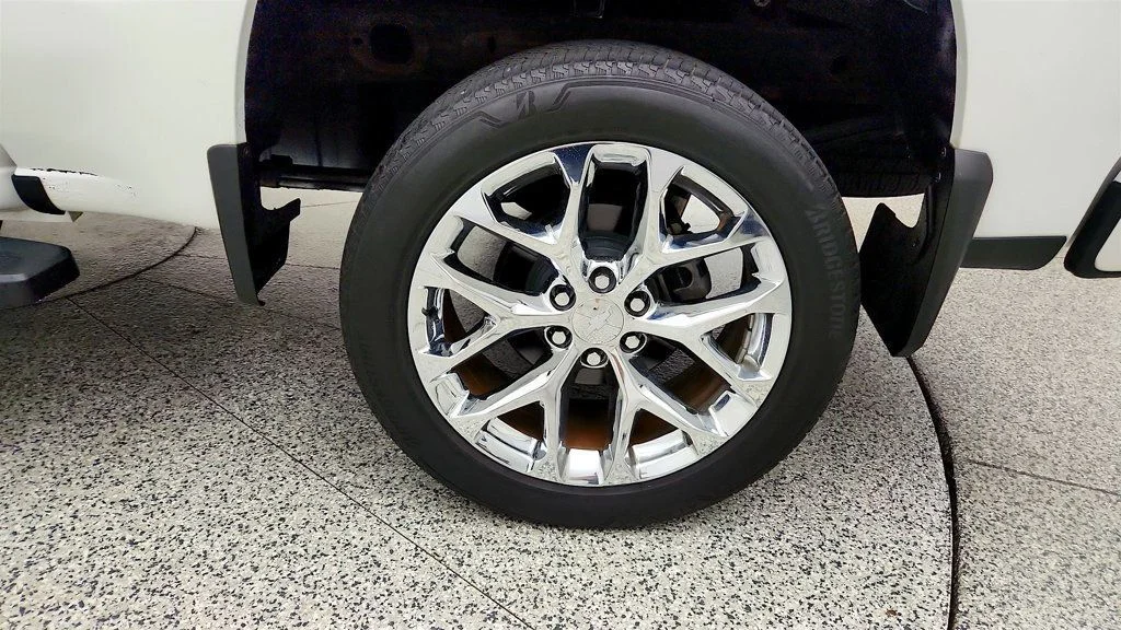 Used 2019 Summit White Chevrolet 4WD Crew Cab 147