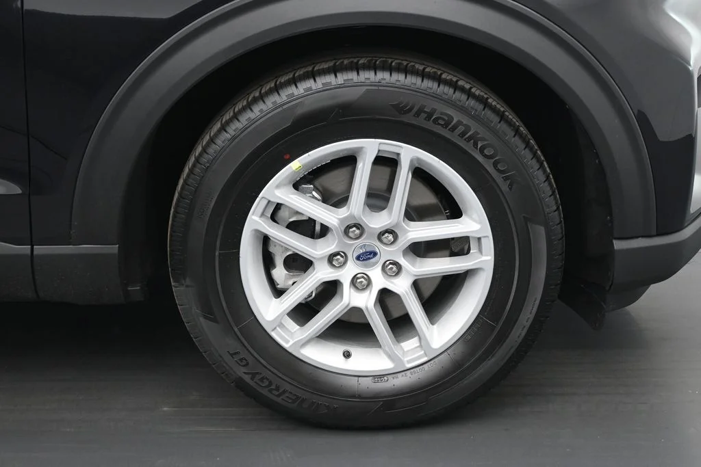 New 2026 Agate Black Metallic Ford Active image 23