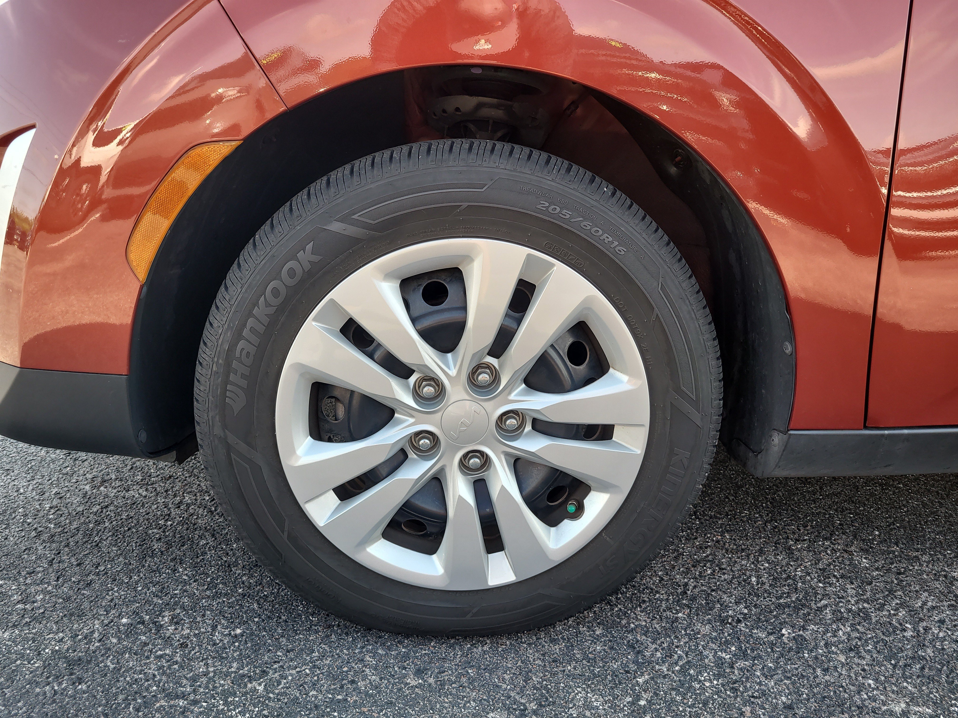 Used 2023 Mars Orange Kia LX image 9