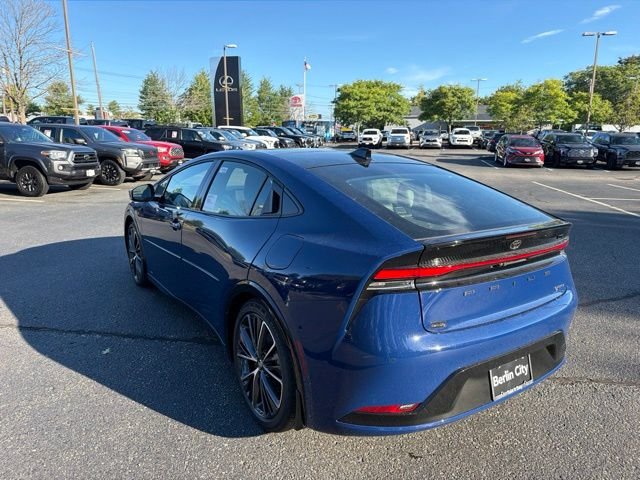 New 2027 08q4 Toyota  image 7
