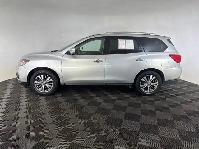 Used 2019 Silver Nissan SV image 8