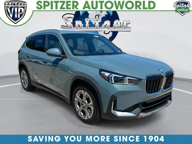 Used 2023 Green BMW xDrive28i image 1