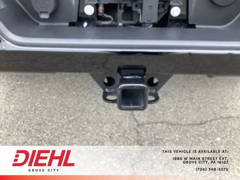 Used 2025 Black Chevrolet High Country image 13