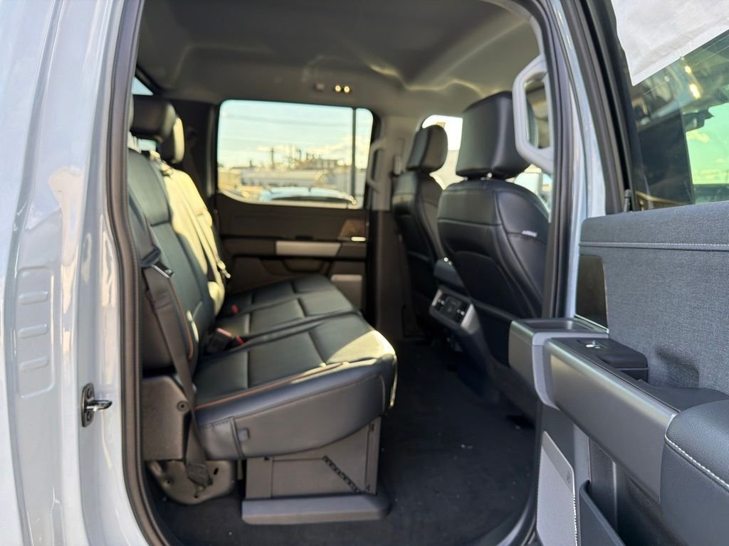 New 2026 Glacier Gray Metallic Tri-Coat Ford F-250® Lariat® image 12