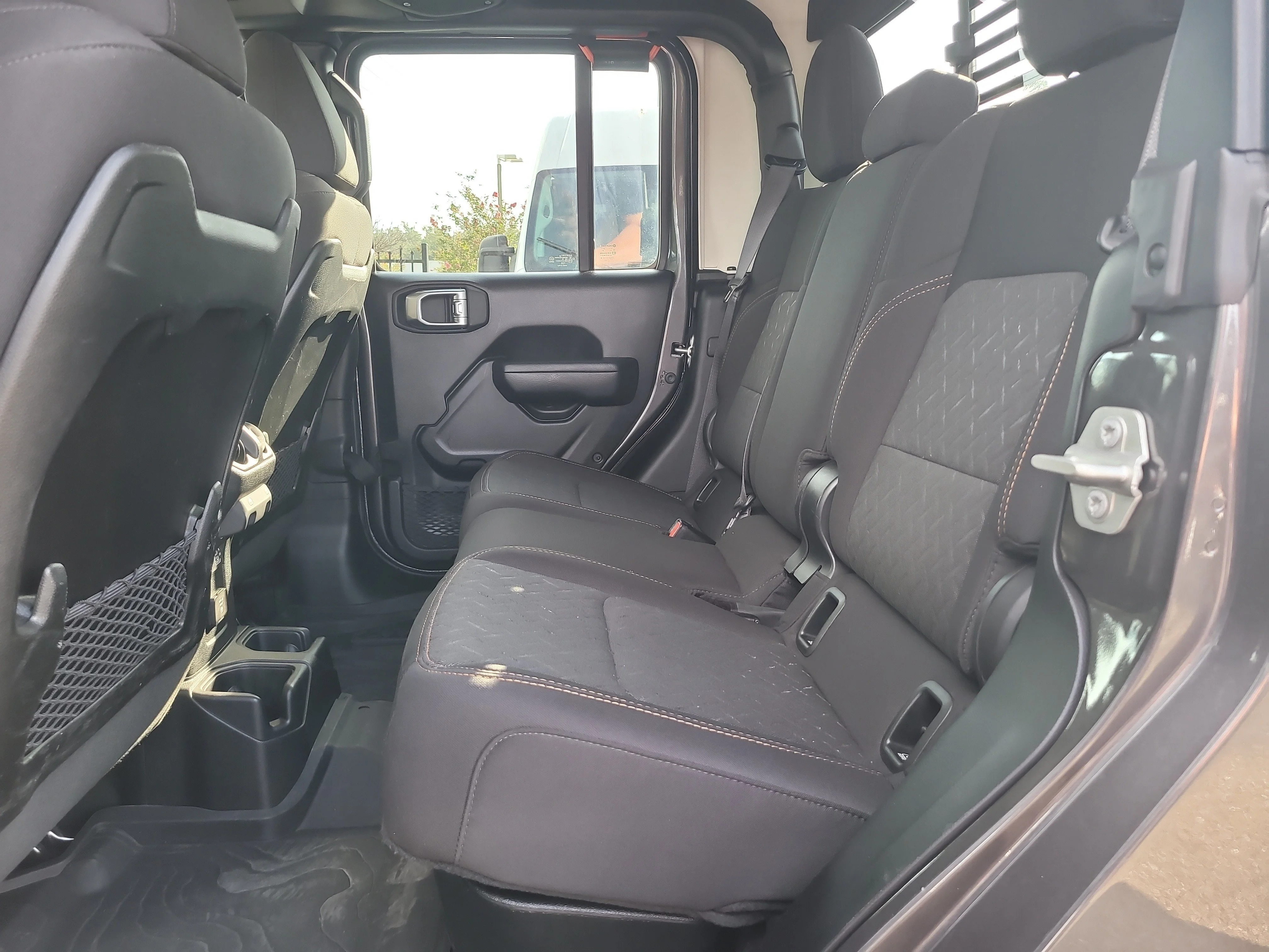 Used 2024 Granite Crystal Metallic Clearcoat Jeep Mojave image 12