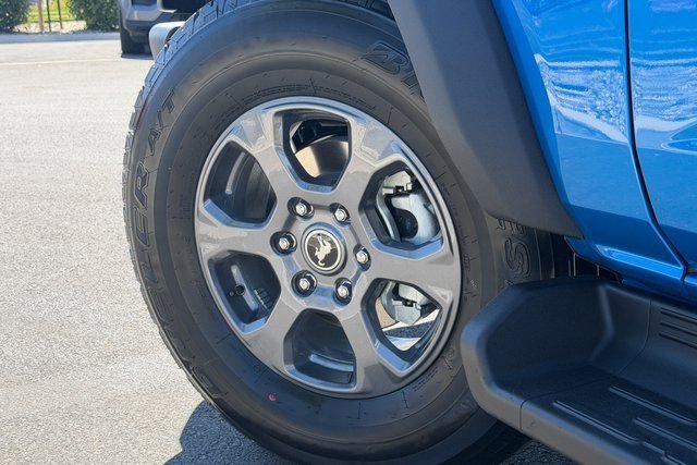 New 2026 Velocity Blue Metallic Ford Big Bend® image 10