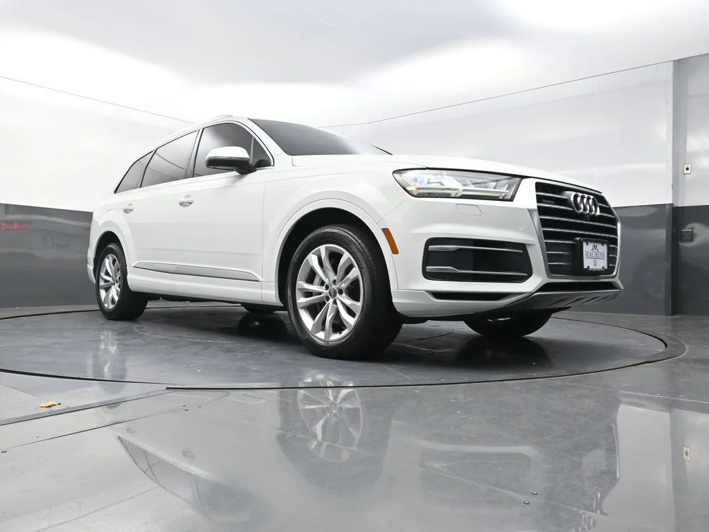 Used 2019  Audi 55 Premium image 23