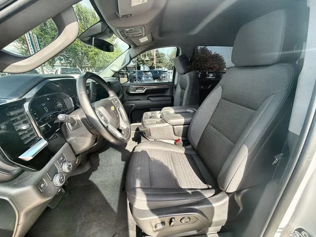 Used 2023 Summit White Chevrolet LT image 18